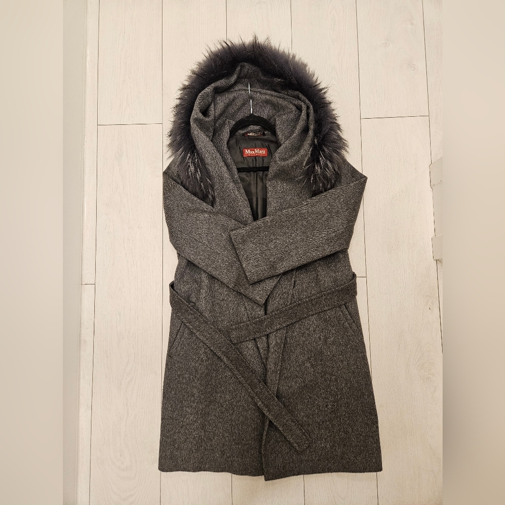[SOLD] Max Mara Studio hooded coat
